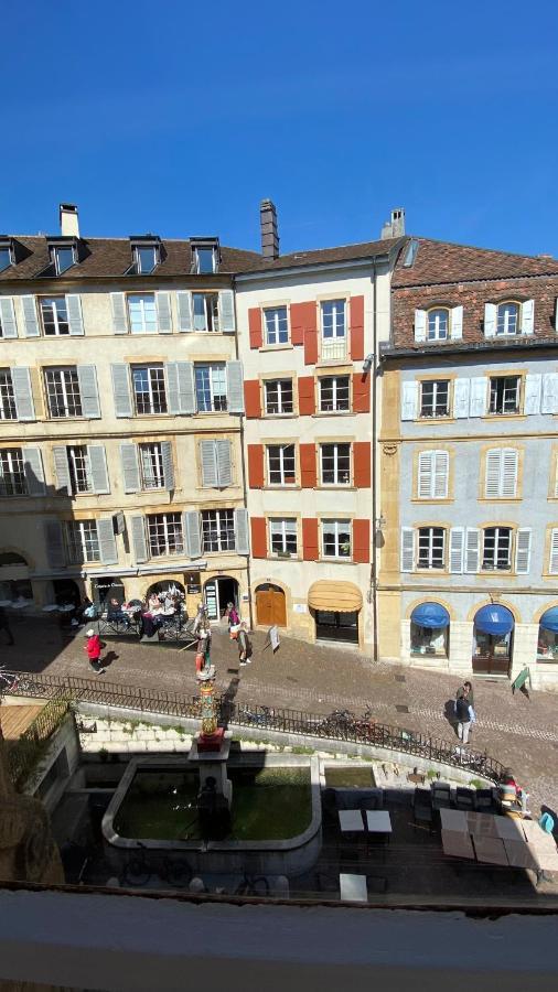 Aux Chambres Du Banneret Невшатель Экстерьер фото