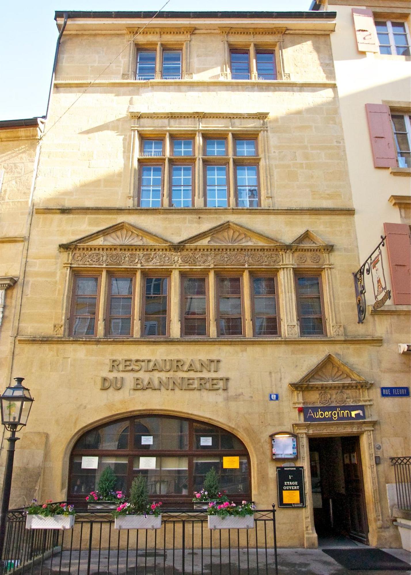 Aux Chambres Du Banneret Невшатель Экстерьер фото